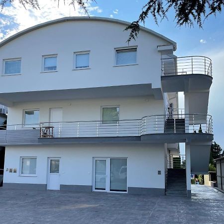 Apartmaji Meduza 2 Apartment Изола Екстериор снимка