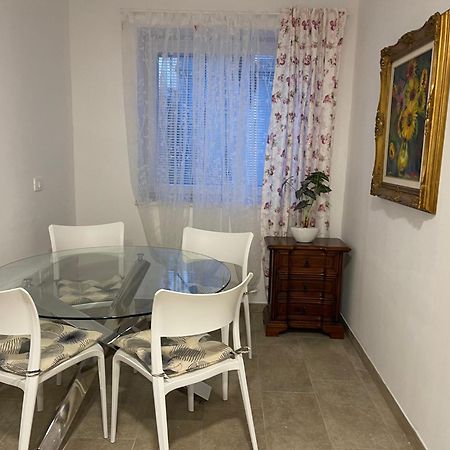Apartmaji Meduza 2 Apartment Изола Екстериор снимка