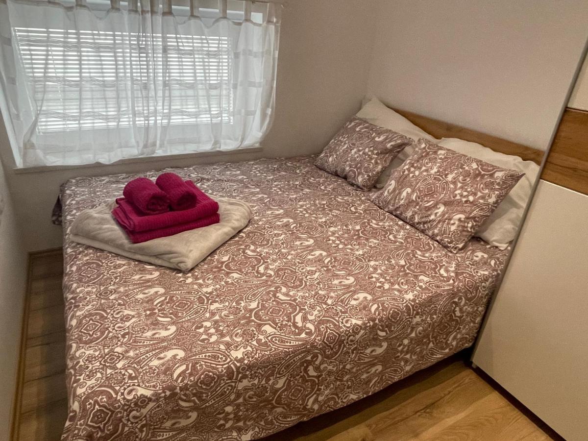 Apartmaji Meduza 2 Изола Екстериор снимка