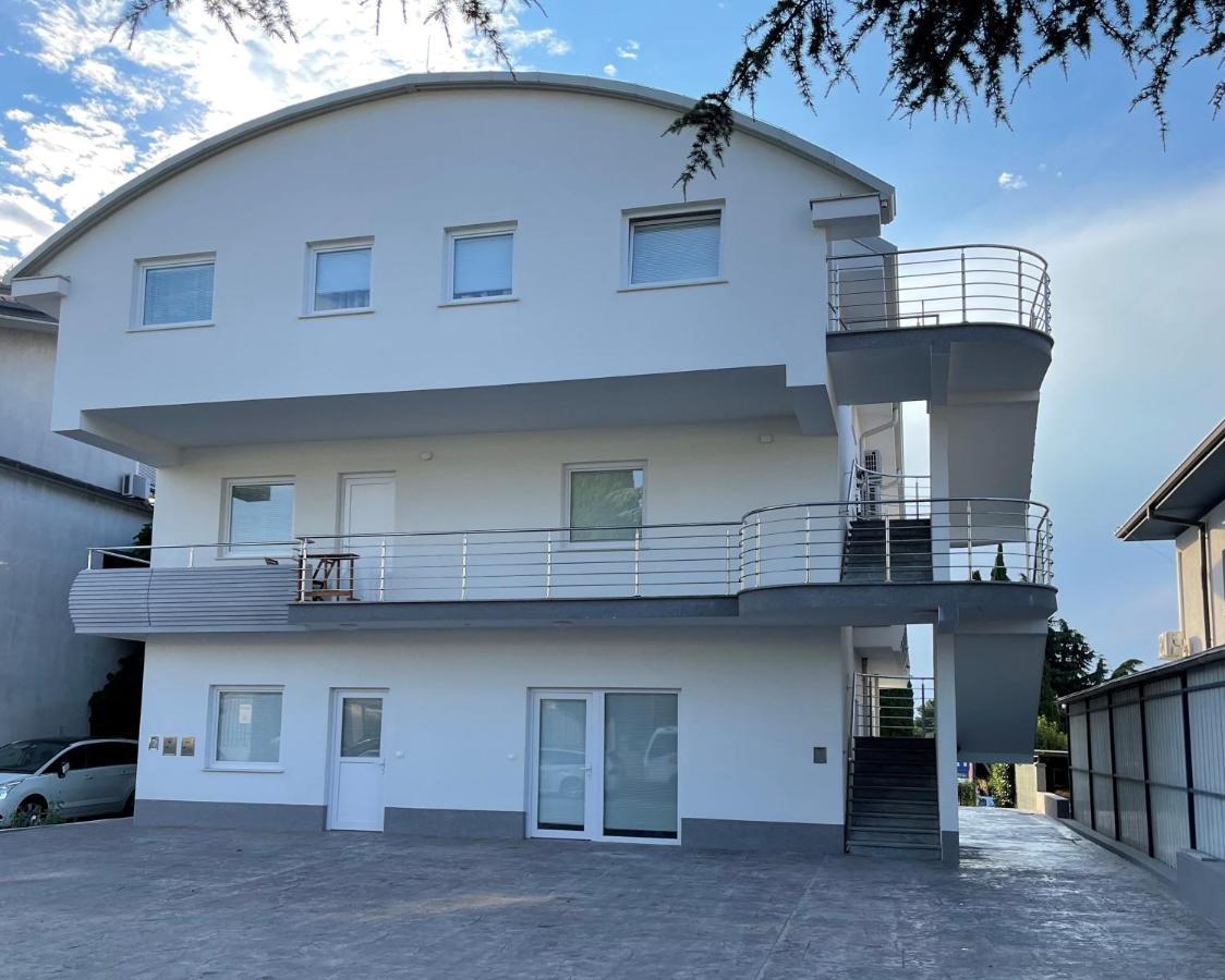 Apartmaji Meduza 2 Изола Екстериор снимка