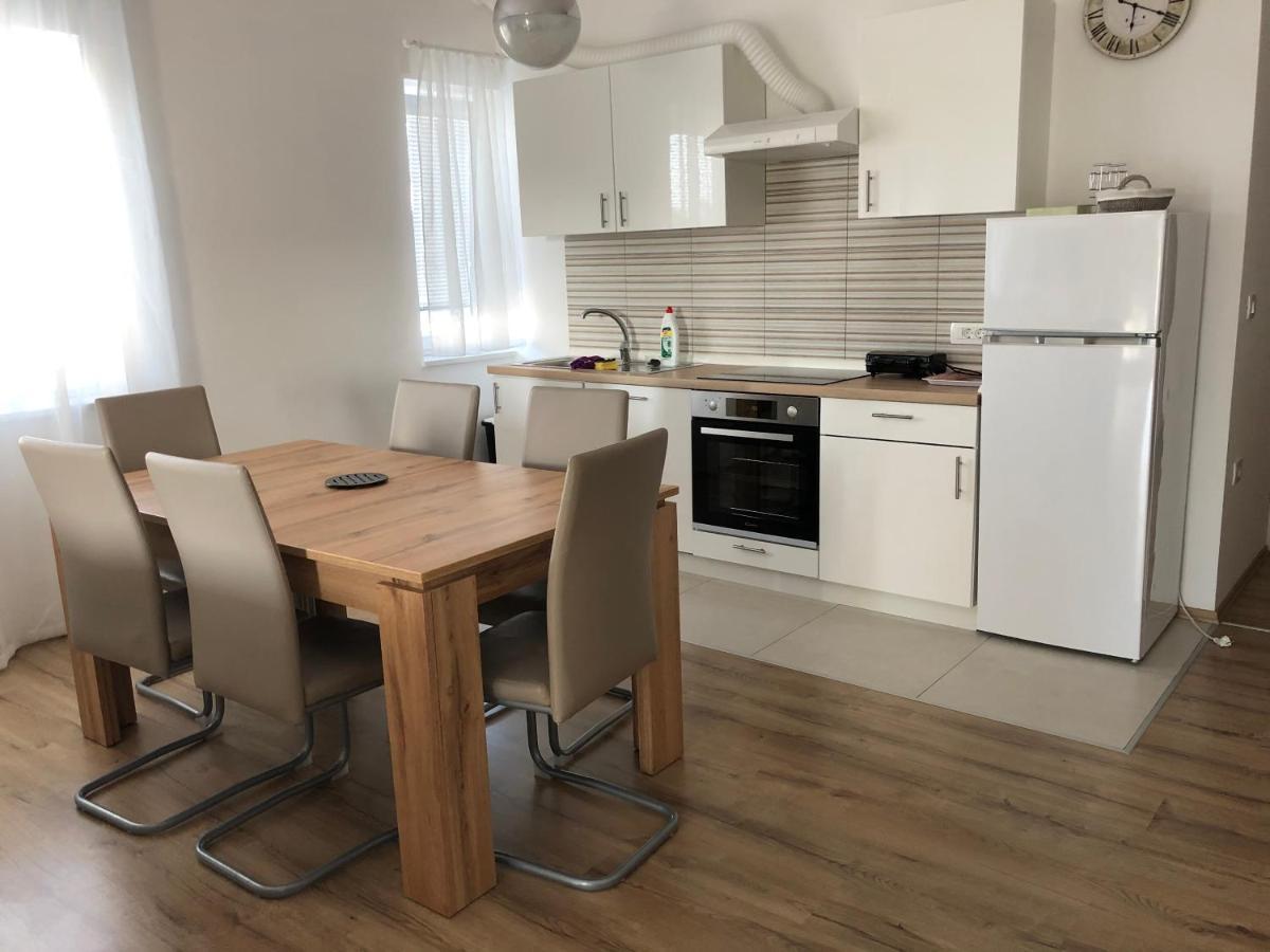 Apartmaji Meduza 2 Изола Екстериор снимка