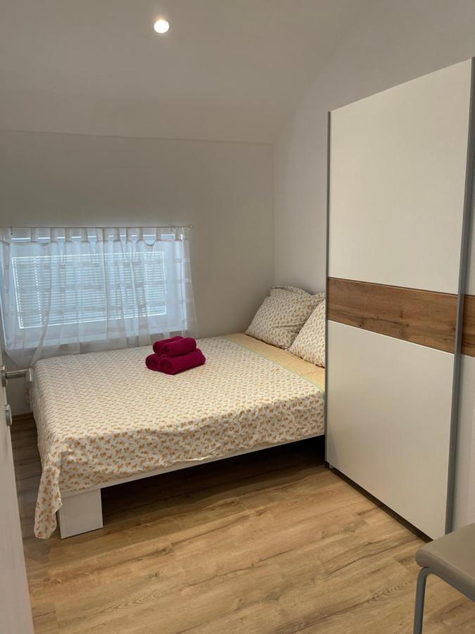 Apartmaji Meduza 2 Изола Екстериор снимка