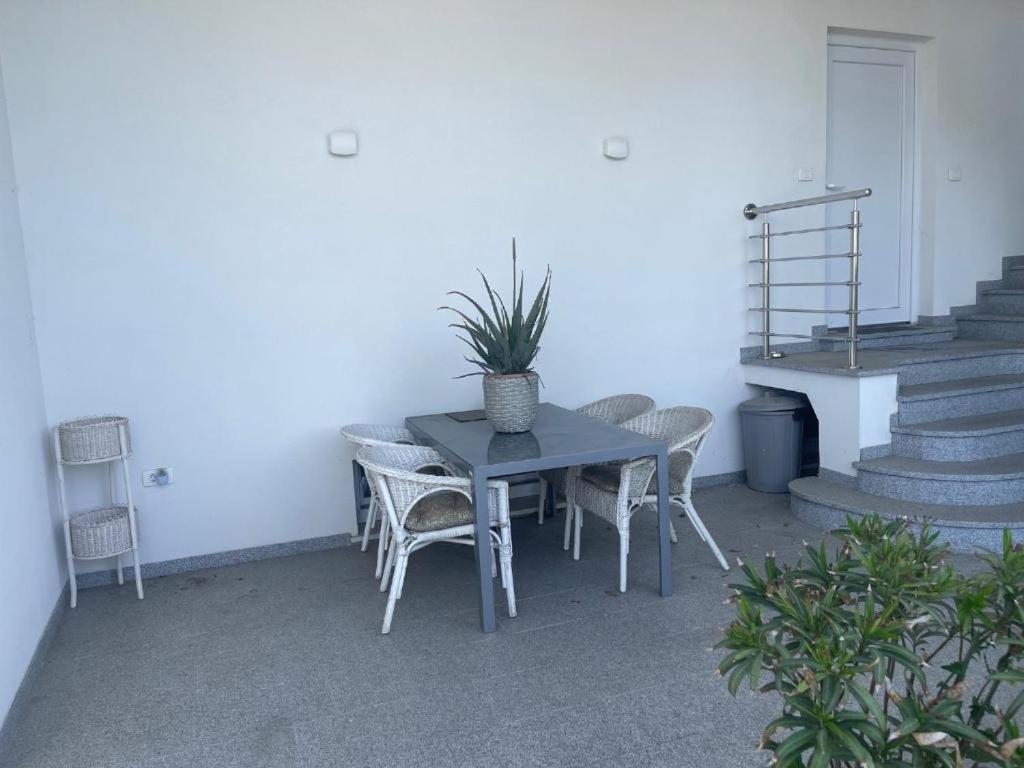 Apartmaji Meduza 2 Apartment Изола Екстериор снимка