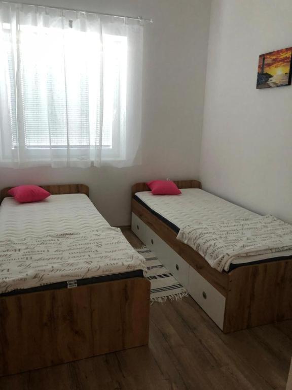 Apartmaji Meduza 2 Apartment Изола Екстериор снимка