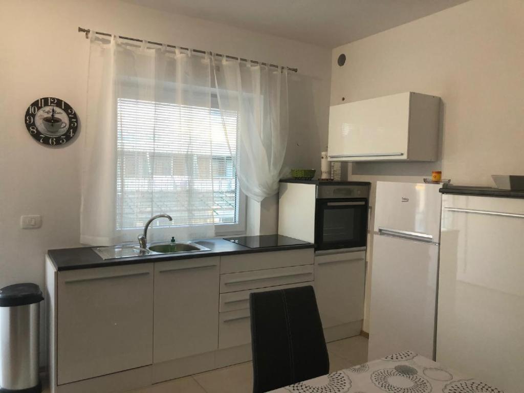 Apartmaji Meduza 2 Изола Екстериор снимка